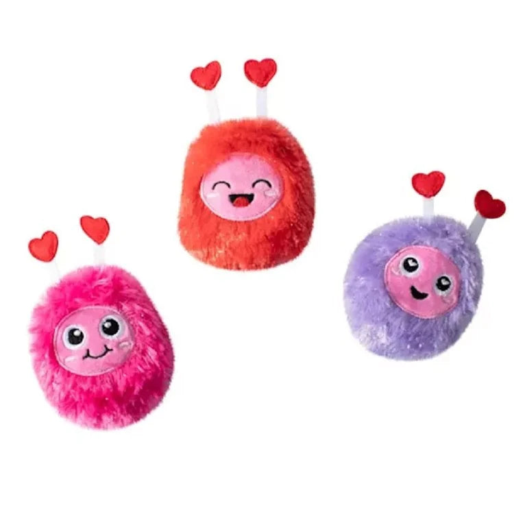 Fringe Dog Toy Valentine Love Connection